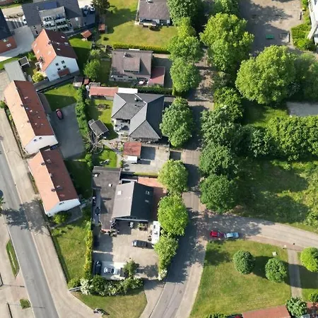Ingrids Am Sportpark Mit Terrasse Zum Grillen Und Entspannen *