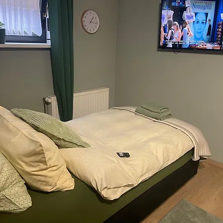 Apartment Ingrids Am Sportpark Mit Terrasse Zum Grillen Und Entspannen Salzgitter