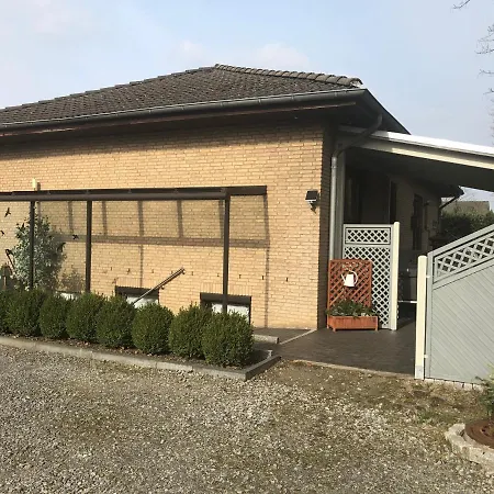 Ingrids Am Sportpark Mit Terrasse Zum Grillen Und Entspannen *
